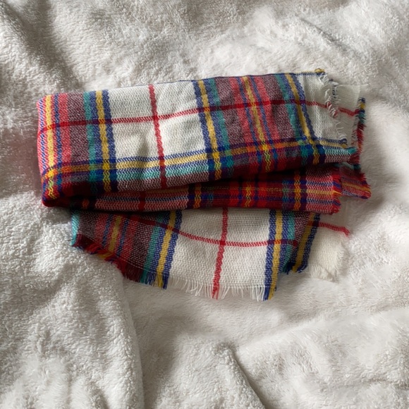 NWT Old Navy Plaid Blanket Scarf - Picture 3 of 5